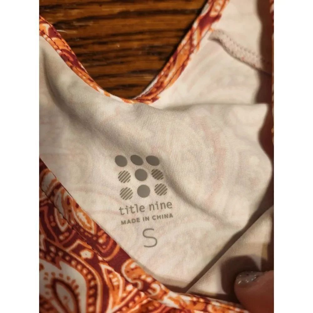 NWT Title Nine Double Dare Paisley Athletic Dress Red/Orange V Neck Sleeveless s - Picture 4 of 6